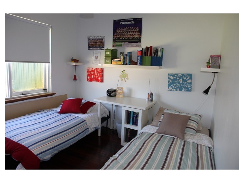 4 Woodford Road, Lynwood WA 6147