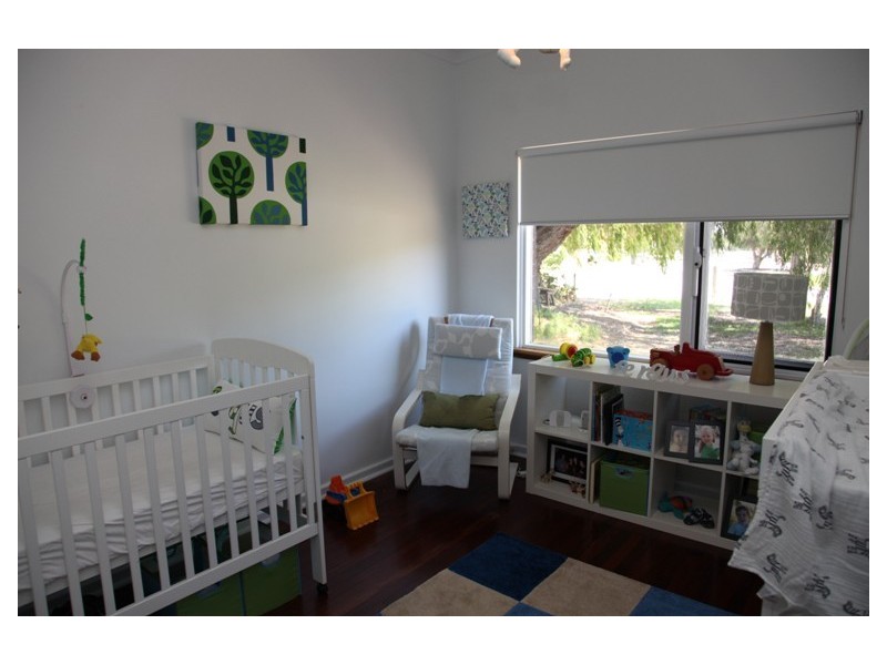 4 Woodford Road, Lynwood WA 6147