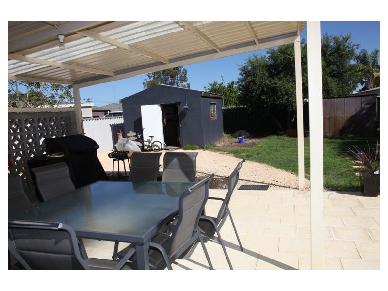 4 Woodford Road, Lynwood WA 6147