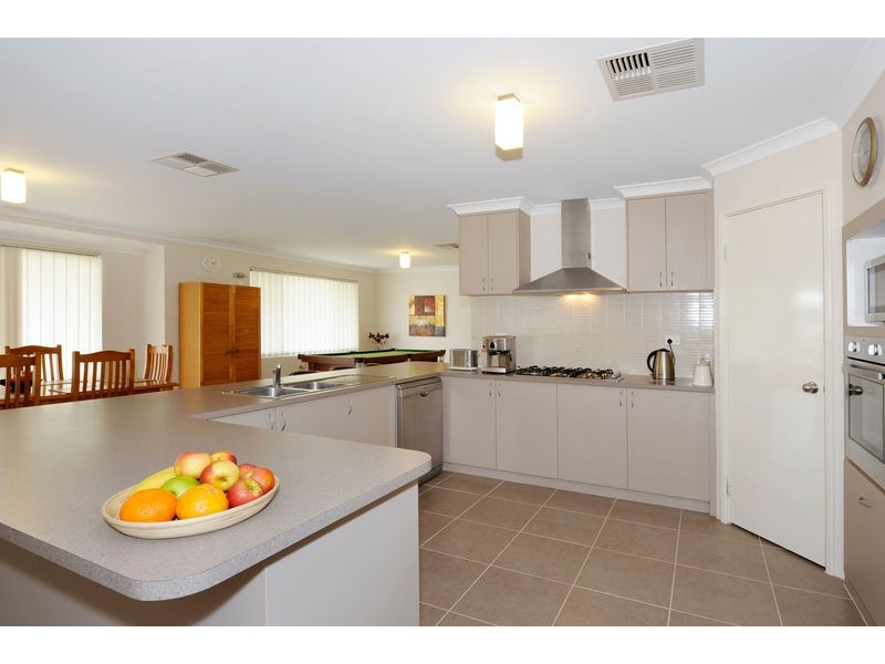 19 Springdale Boulevard, Secret Harbour WA 6173