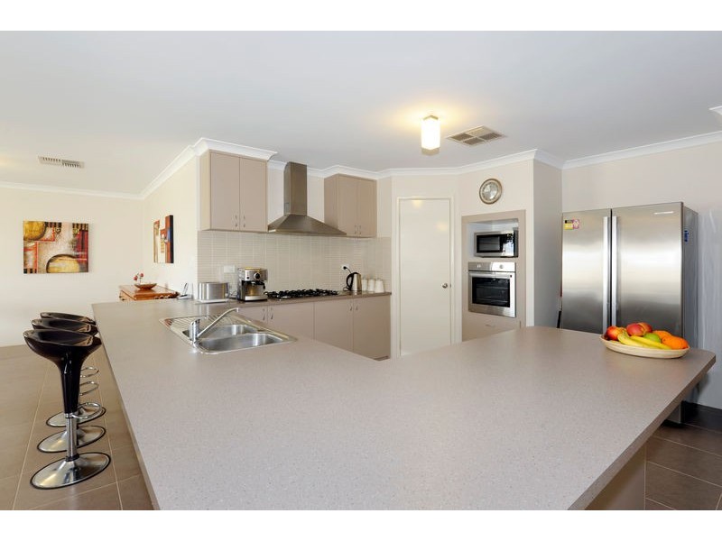 19 Springdale Boulevard, Secret Harbour WA 6173