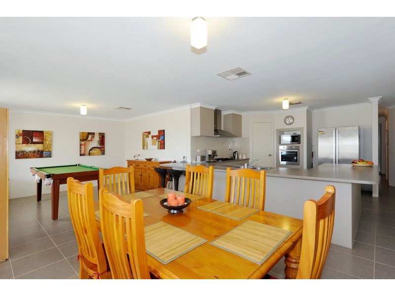 19 Springdale Boulevard, Secret Harbour WA 6173