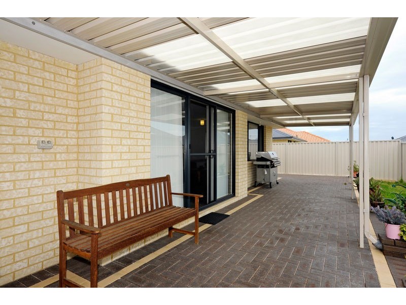 19 Springdale Boulevard, Secret Harbour WA 6173