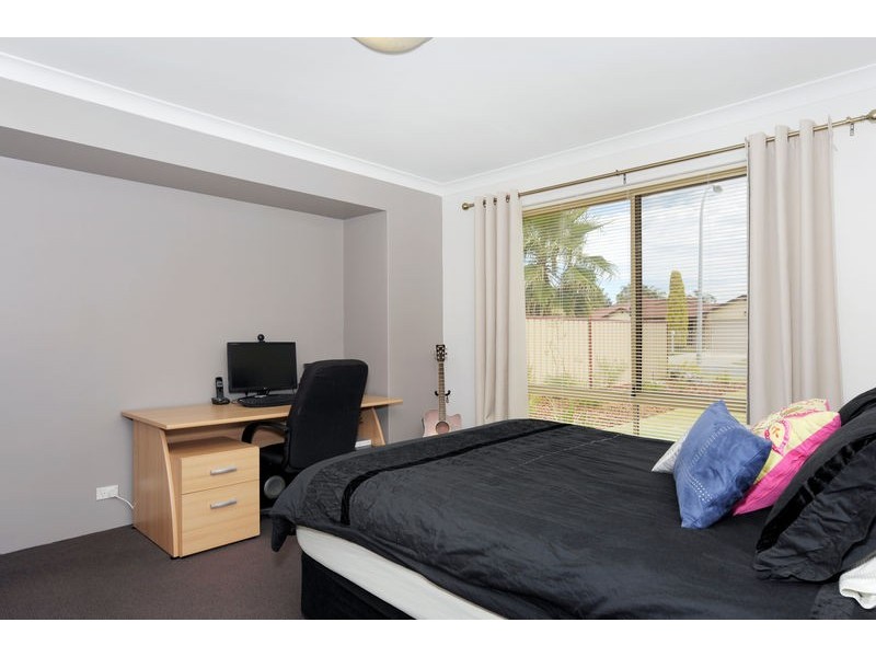 17 Acapulco Road, Safety Bay WA 6169