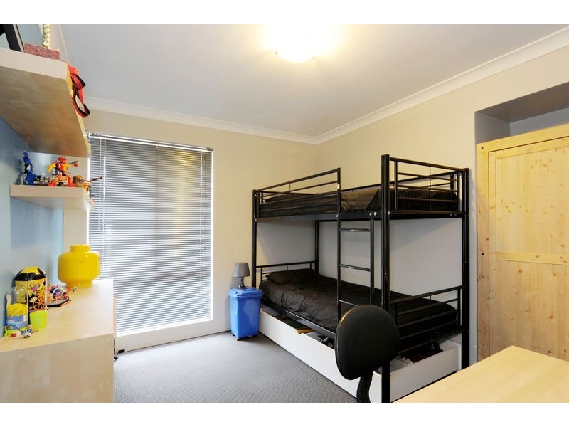 17 Acapulco Road, Safety Bay WA 6169