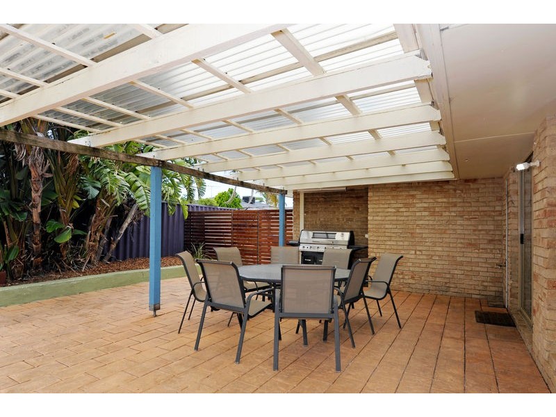 17 Acapulco Road, Safety Bay WA 6169