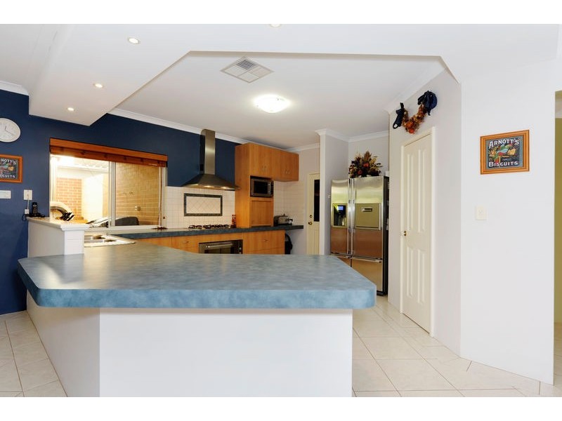 18 Waterview Parade, Southern River WA 6110