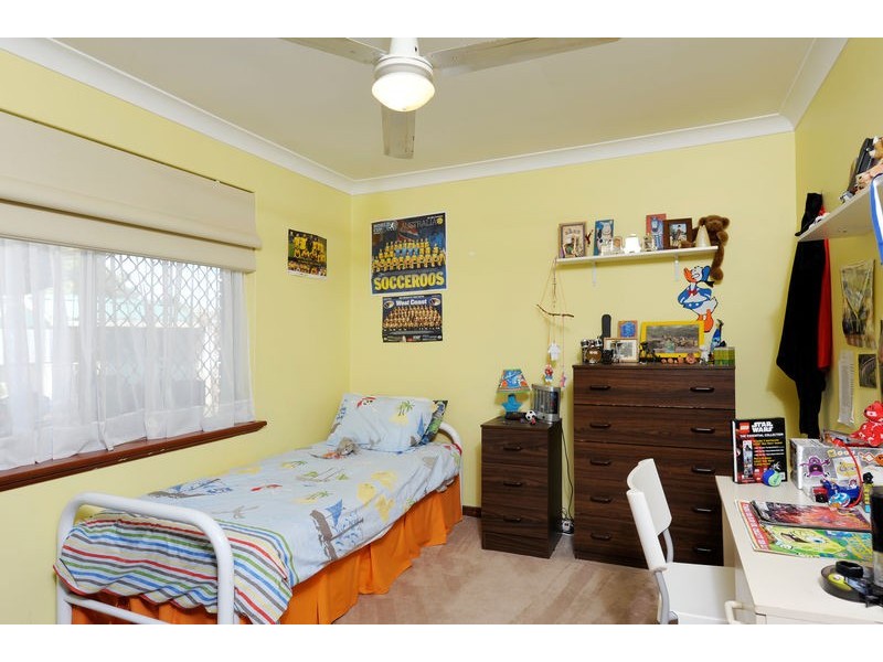 10 Orberry Place, Thornlie WA 6108