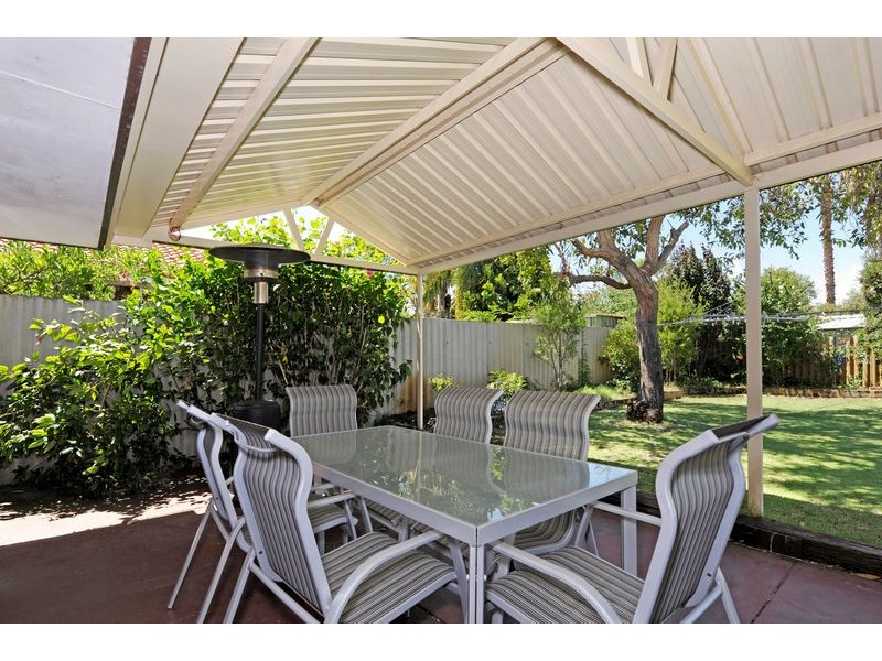 10 Orberry Place, Thornlie WA 6108