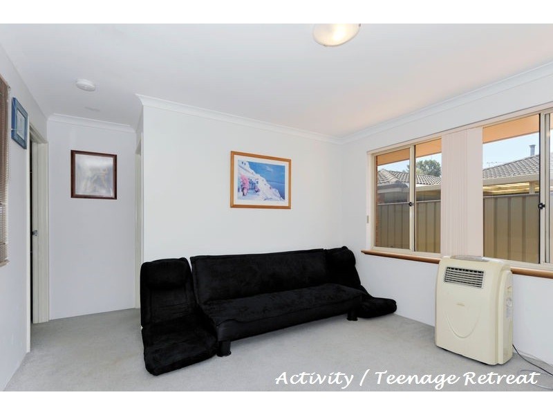 27 Minilya Loop, Warnbro WA 6169