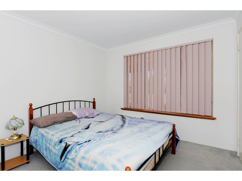 27 Minilya Loop, Warnbro WA 6169