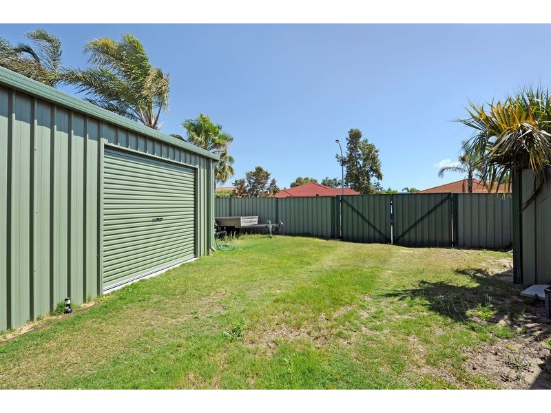 27 Minilya Loop, Warnbro WA 6169