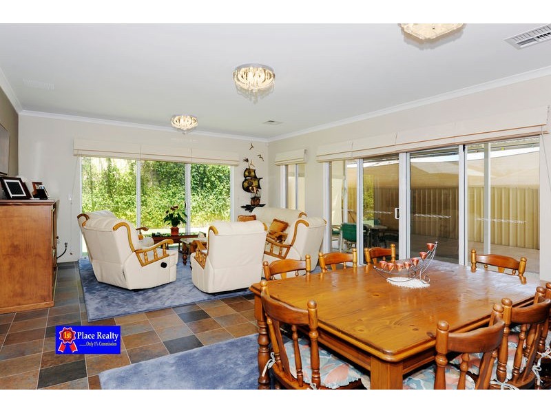 4 Cuthbert Street, Canning Vale WA 6155