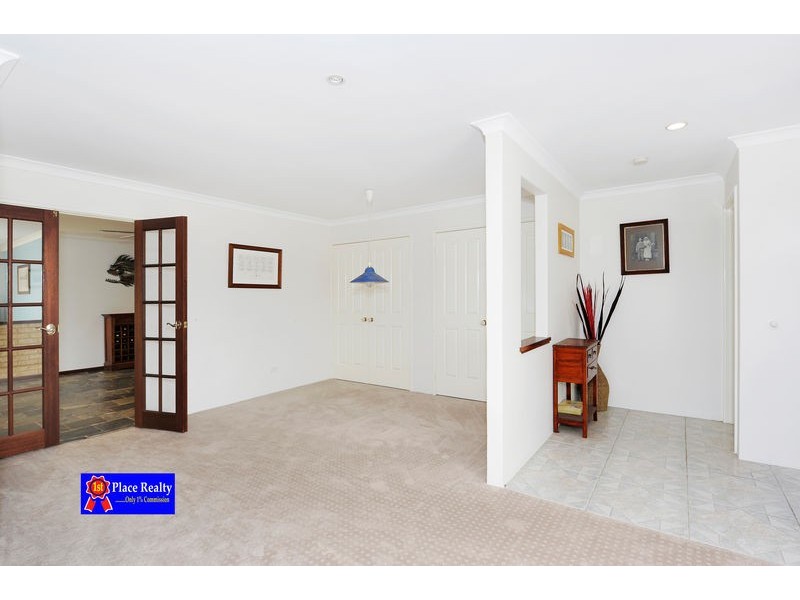 8 Kingsbridge Road, Warnbro WA 6169