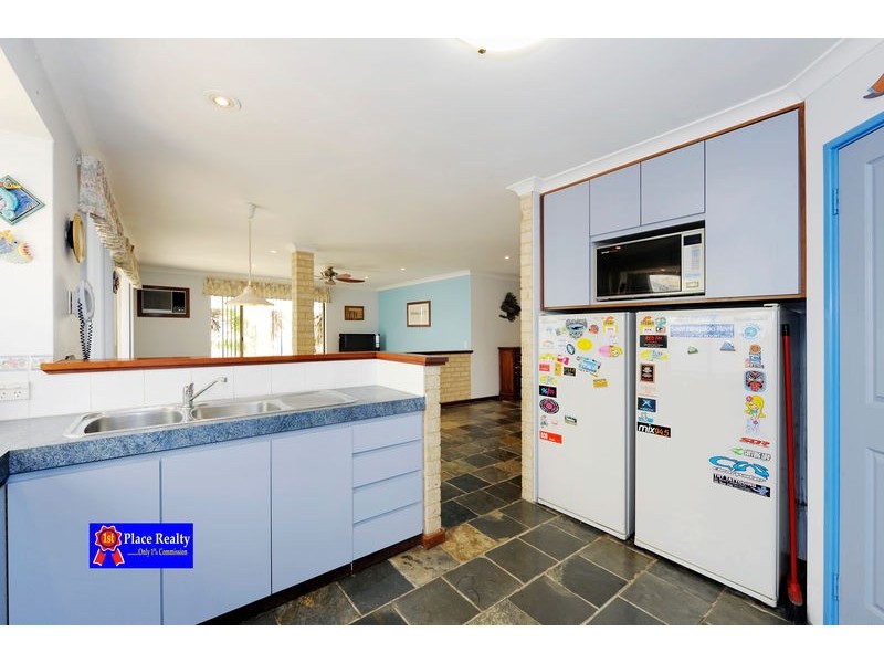 8 Kingsbridge Road, Warnbro WA 6169