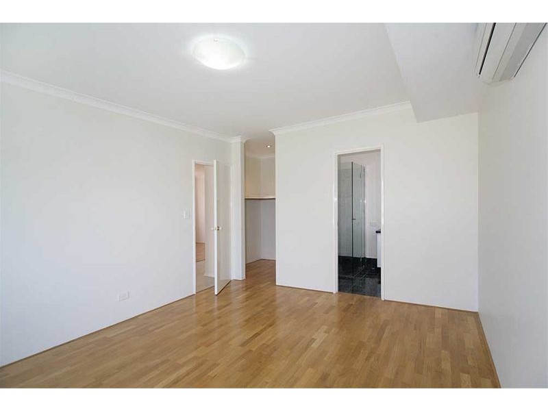 23 Harfoot Street, Willagee WA 6156