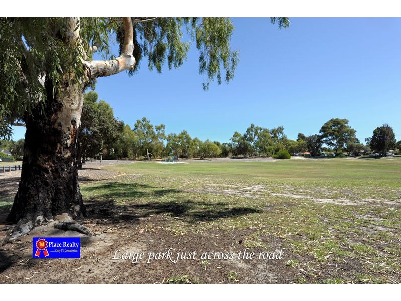 35 Matthew Avenue, Leeming WA 6149