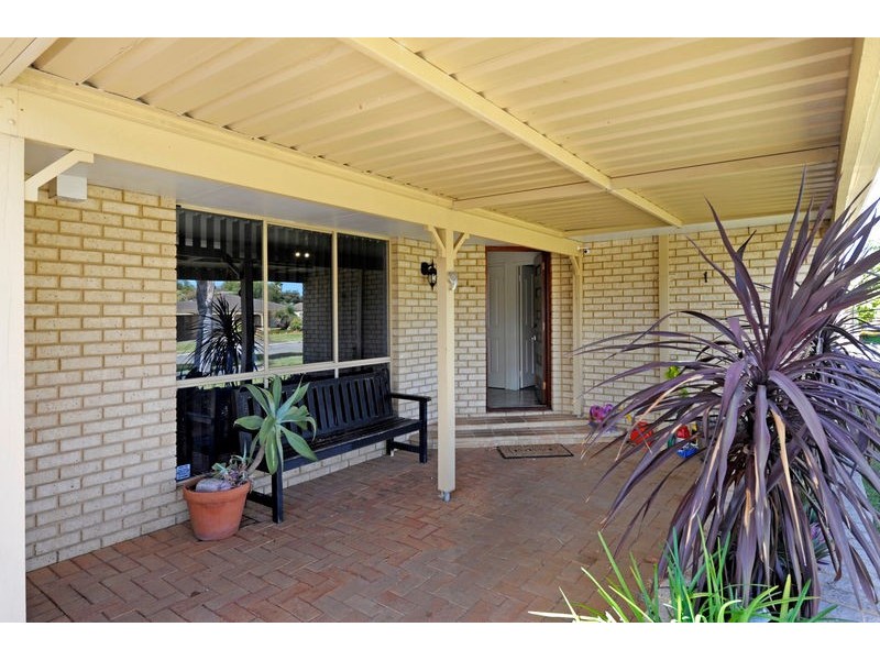 9 Pandora Way, Waikiki WA 6169