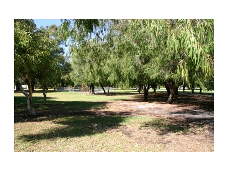 13 Alderley Square, Wilson WA 6107