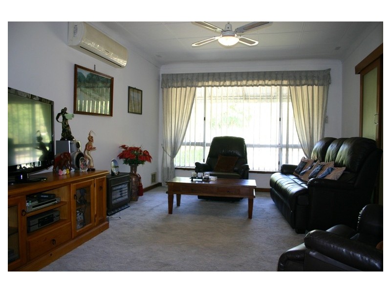 13 Alderley Square, Wilson WA 6107