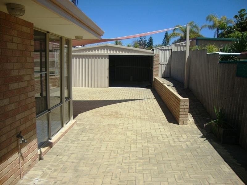 23 Ledger Street, Warnbro WA 6169