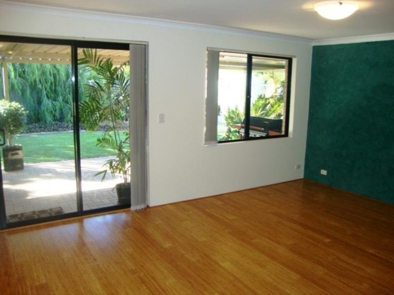 15 Bernier Close, Waikiki WA 6169