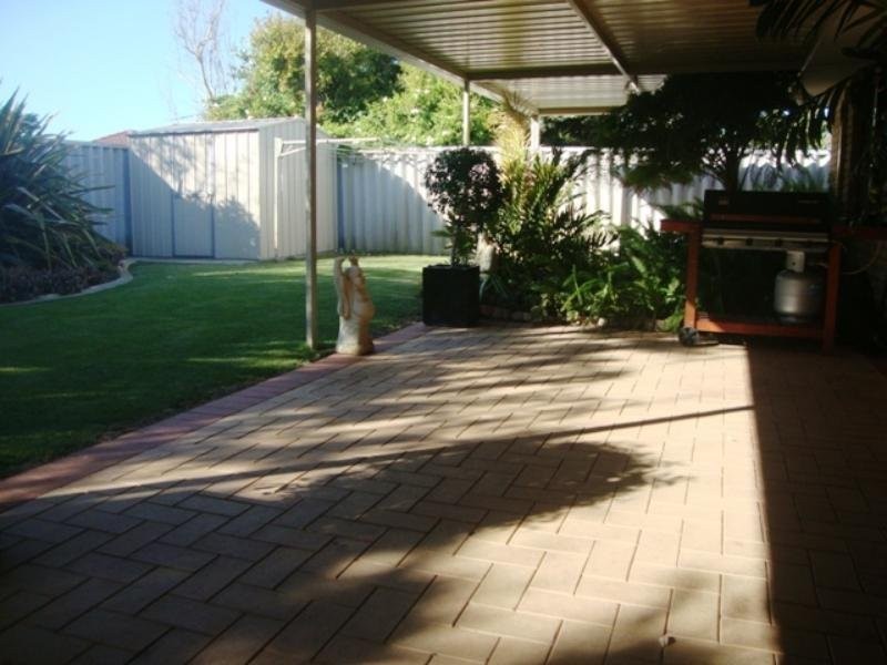 15 Bernier Close, Waikiki WA 6169