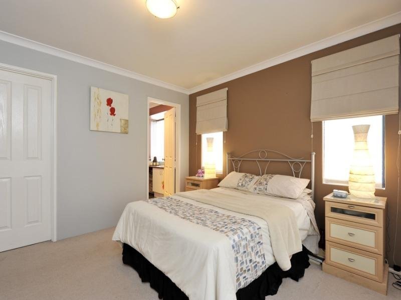 21 Liechardt Loop, Rockingham WA 6168
