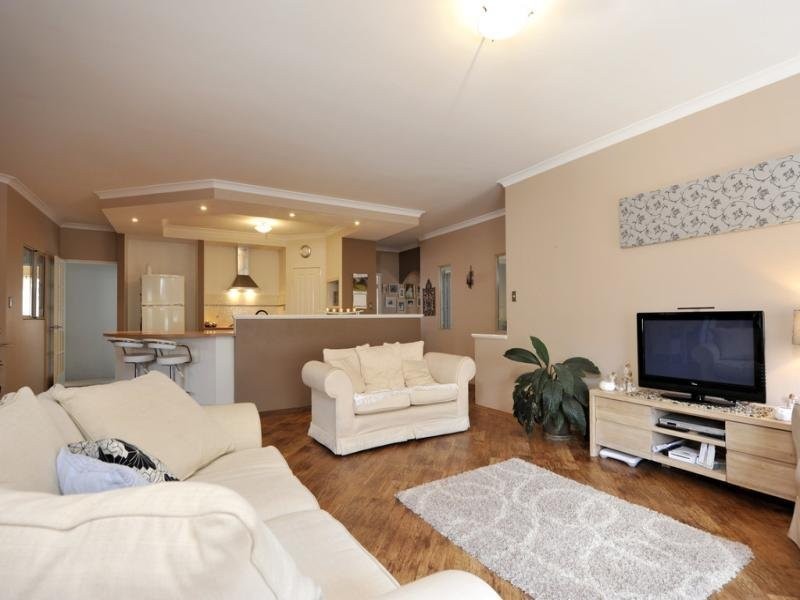 21 Liechardt Loop, Rockingham WA 6168