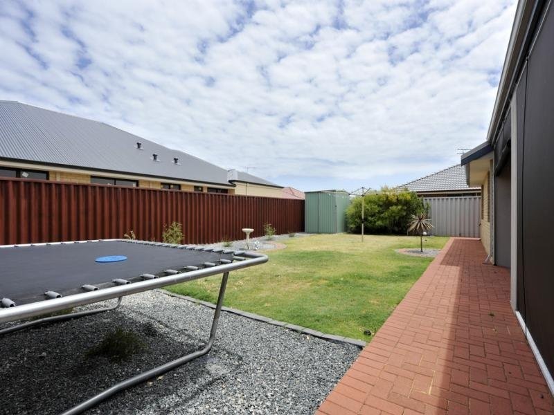 21 Liechardt Loop, Rockingham WA 6168