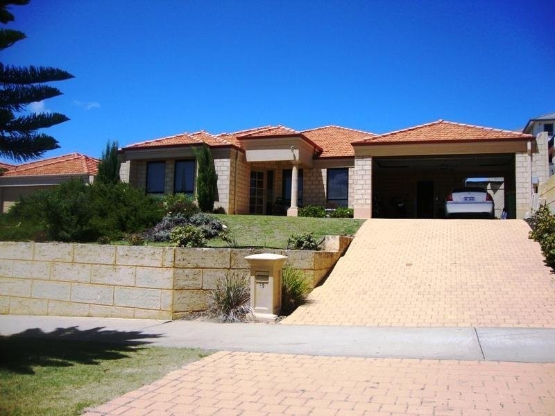 60 Northport Boulevard, Wannanup WA 6210