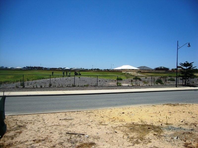 88 Bancoura Parkway, Secret Harbour WA 6173