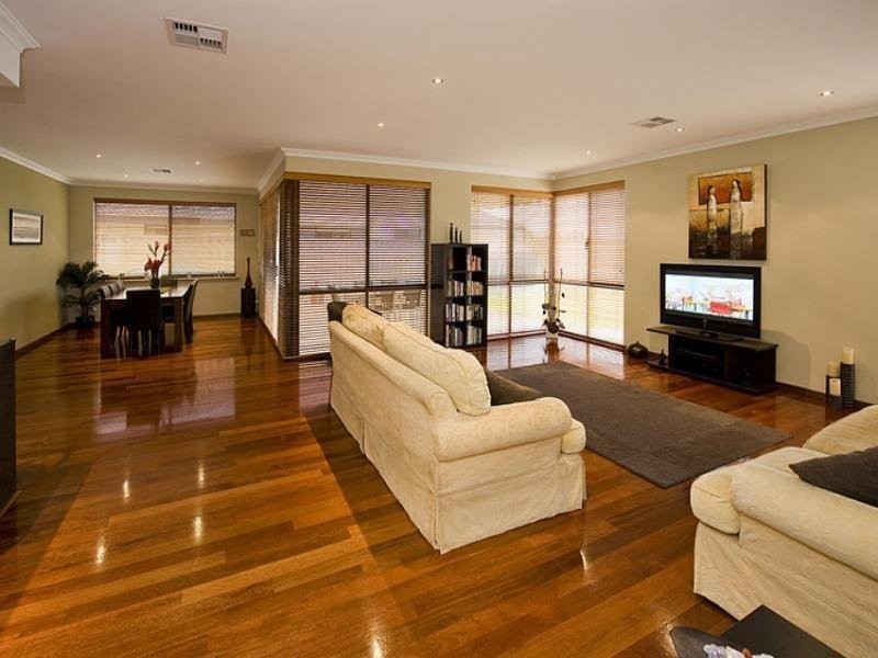 42 Three Bears Loop, Secret Harbour WA 6173