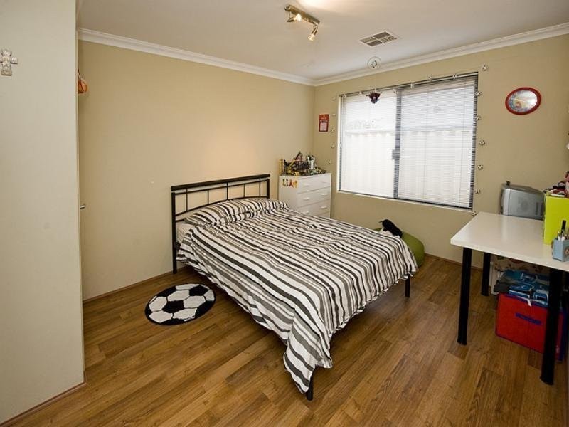 42 Three Bears Loop, Secret Harbour WA 6173