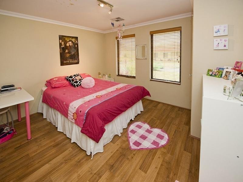 42 Three Bears Loop, Secret Harbour WA 6173