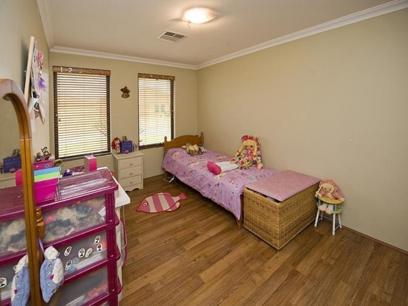 42 Three Bears Loop, Secret Harbour WA 6173