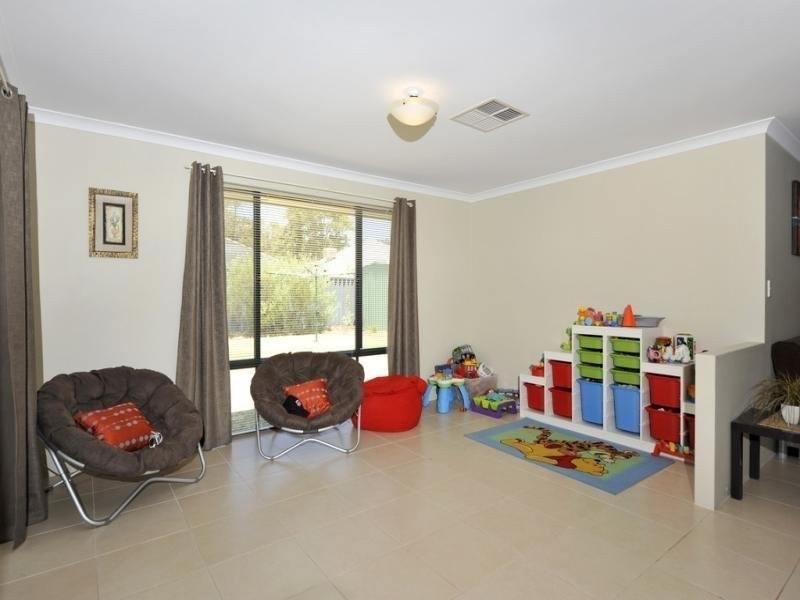 7 Red Tingle Turn, Baldivis WA 6171