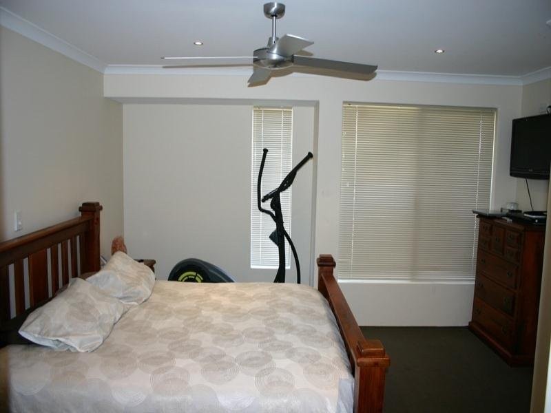 30 Albina Chase, Lakelands WA 6180