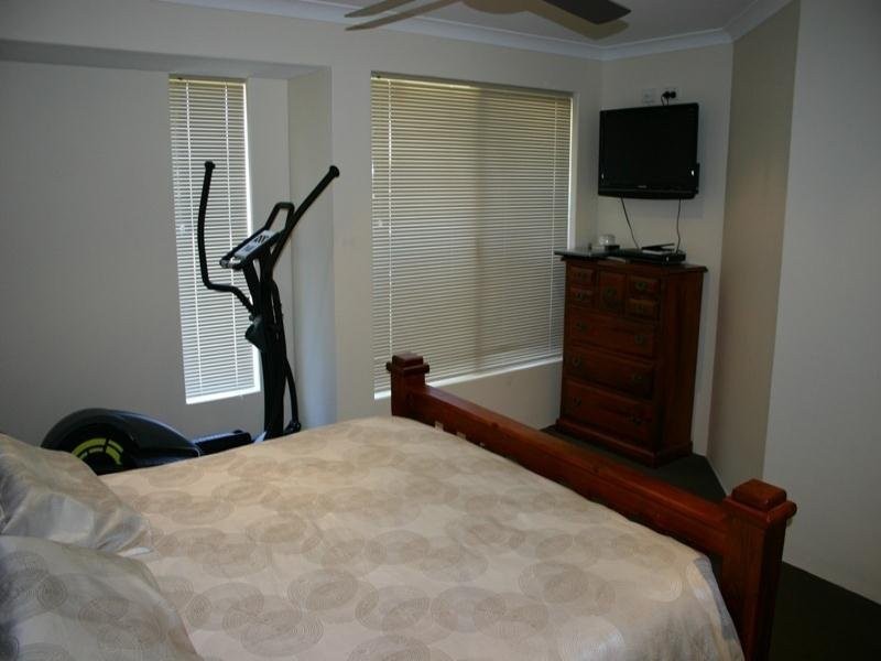 30 Albina Chase, Lakelands WA 6180