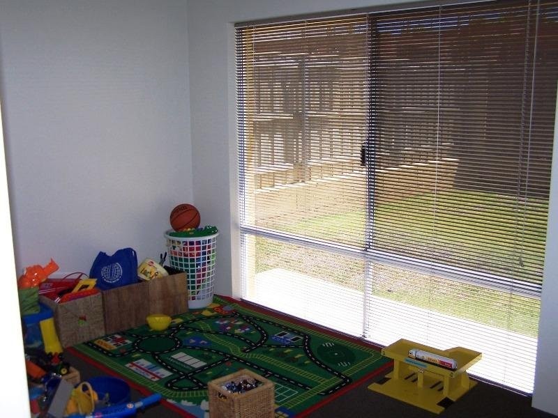 39 Camden Way, Meadow Springs WA 6210