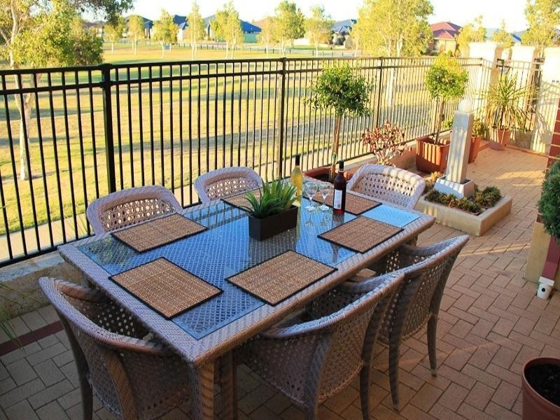 8 Verin Lane, Port Kennedy WA 6172