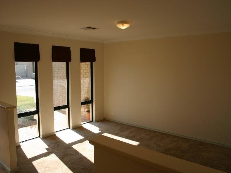 4 Peacock Avenue, Singleton WA 6175