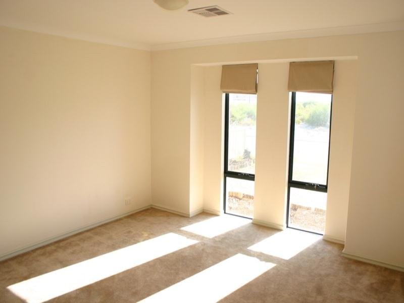 4 Peacock Avenue, Singleton WA 6175