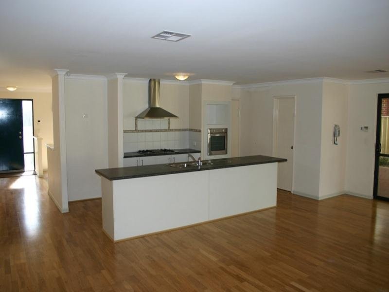 4 Peacock Avenue, Singleton WA 6175