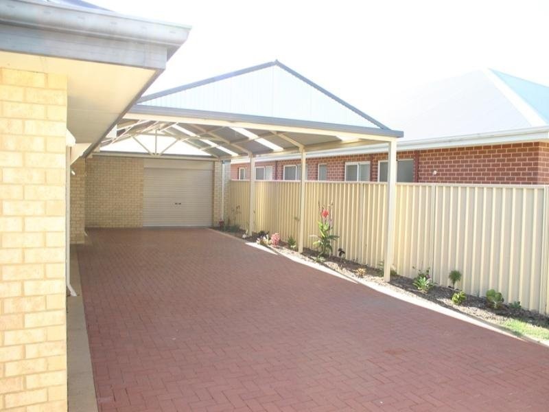 4 Peacock Avenue, Singleton WA 6175