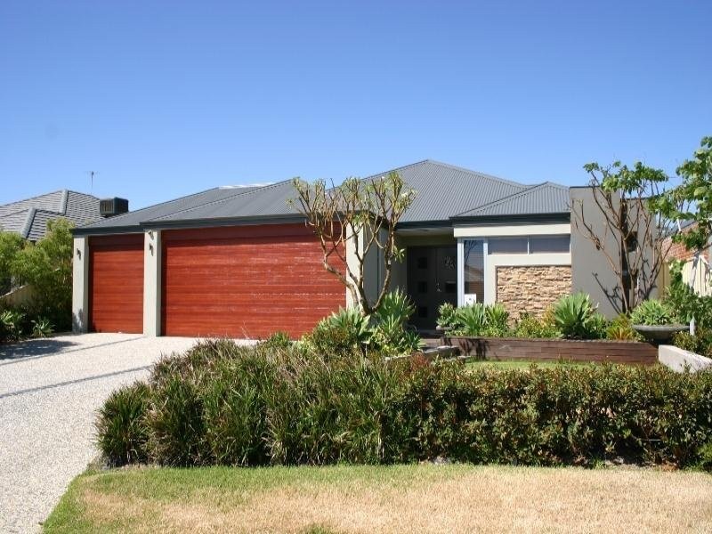 22 Jasper Way, Lakelands WA 6180