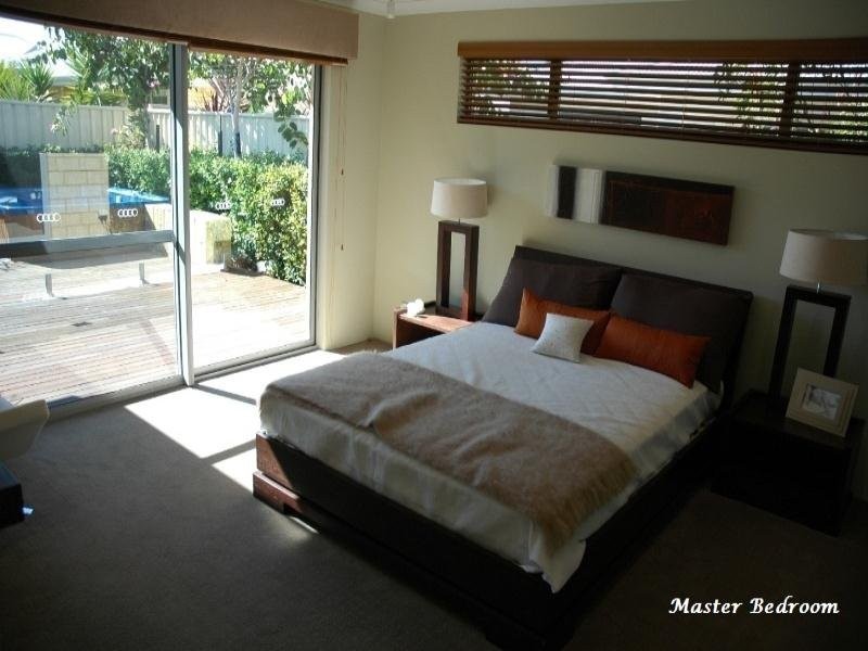 22 Jasper Way, Lakelands WA 6180