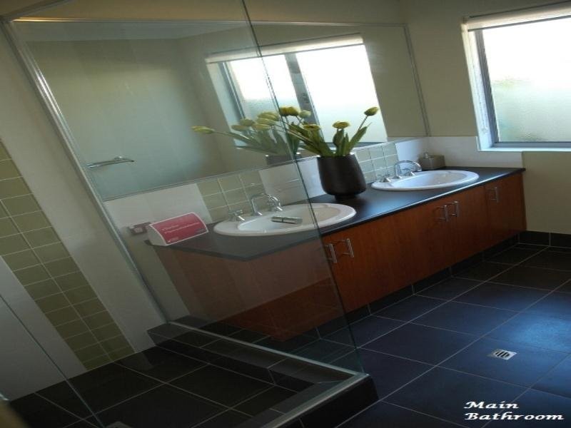 22 Jasper Way, Lakelands WA 6180