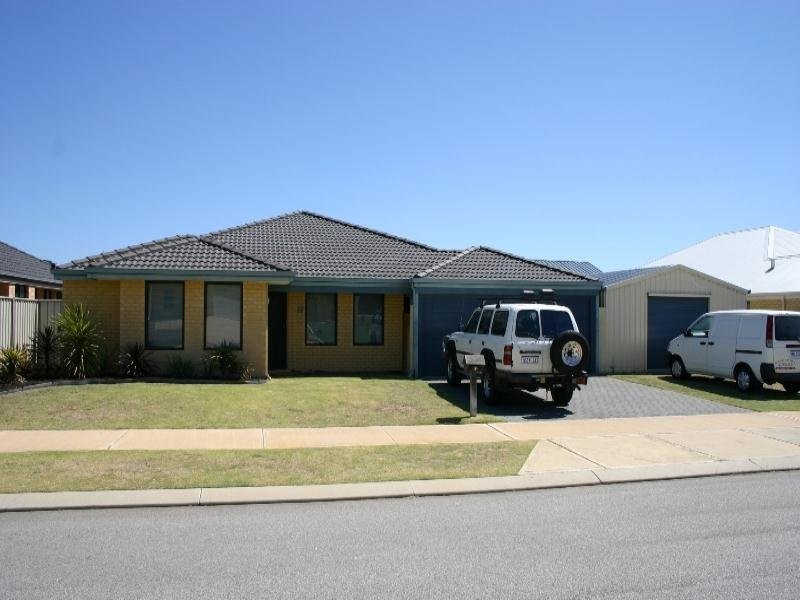 12 Lombadina Parade, Secret Harbour WA 6173