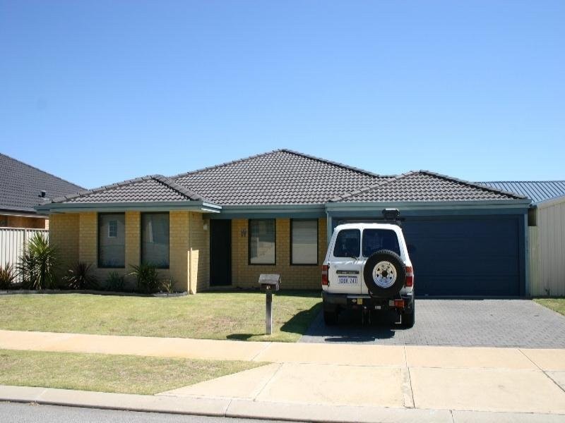 12 Lombadina Parade, Secret Harbour WA 6173